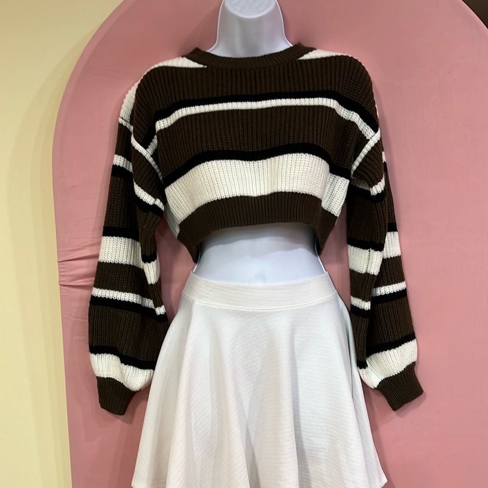 Shein cropped sweater size S
